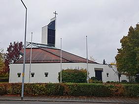 Die Pfarrkirche Corpus Christi im Süden Nürnbergs. pde-Foto: Norbert Staudt